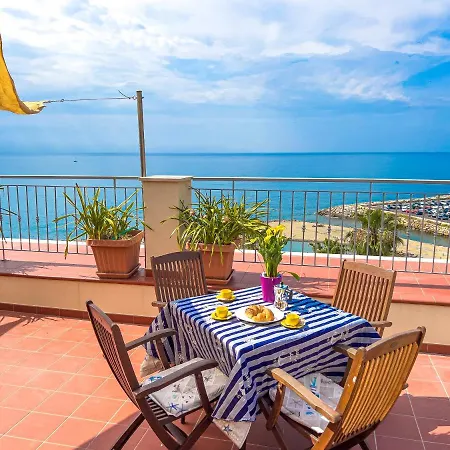 Apartment Vista Mare Borgo Peri Imperia