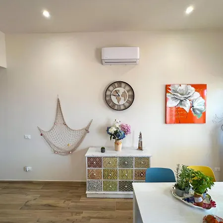 Vista Mare Borgo Peri Appartement *