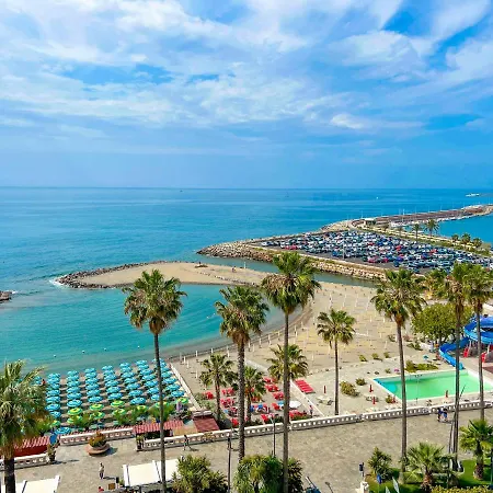 Vista Mare Borgo Peri Apartment *