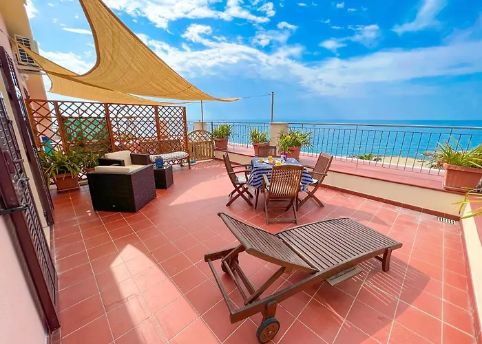 Vista Mare Borgo Peri *