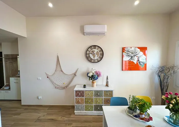 Vista Mare Borgo Peri Apartman *